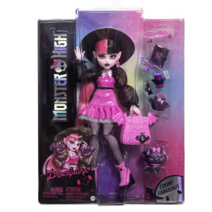 Monster High Draculaura Nukke lemmikin kanssa