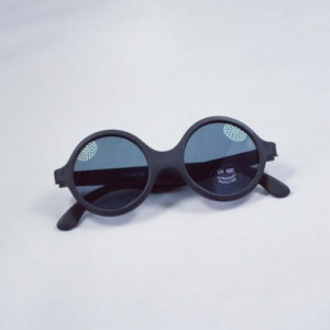 Busy Lizzie Sunglasses Lennon style