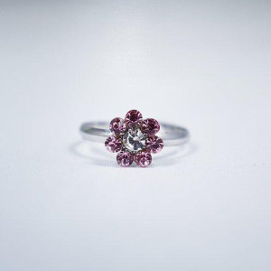 Busy Lizzie Ring Rhinestone Flower Light Pink