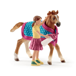 Schleich Foal with Blanket 42361